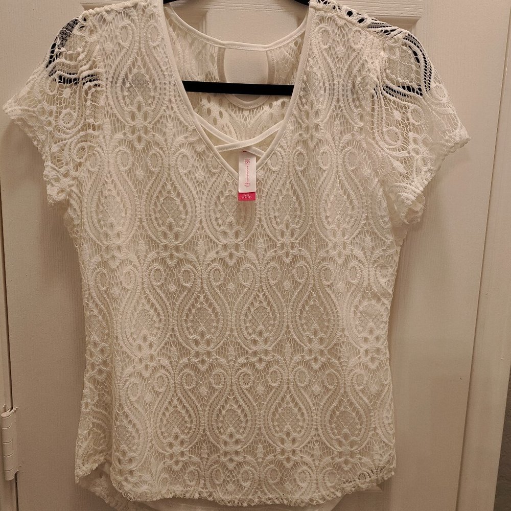 No Boundaries White Short Sleeve Lace Top Size L/G ( 11-13)